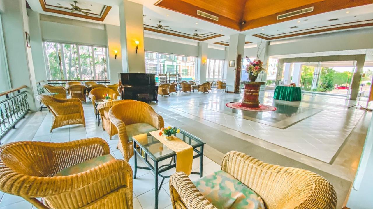 K Park Grand Hotel Sha Plus Certified Surat Thani Ngoại thất bức ảnh