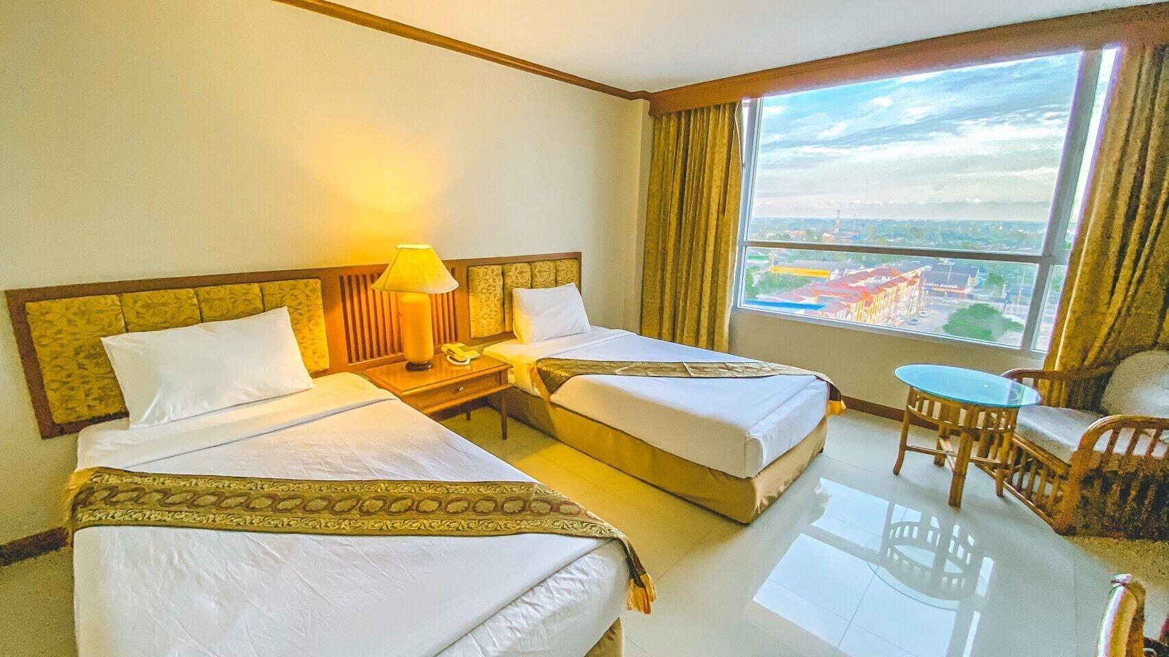 K Park Grand Hotel Sha Plus Certified Surat Thani Ngoại thất bức ảnh
