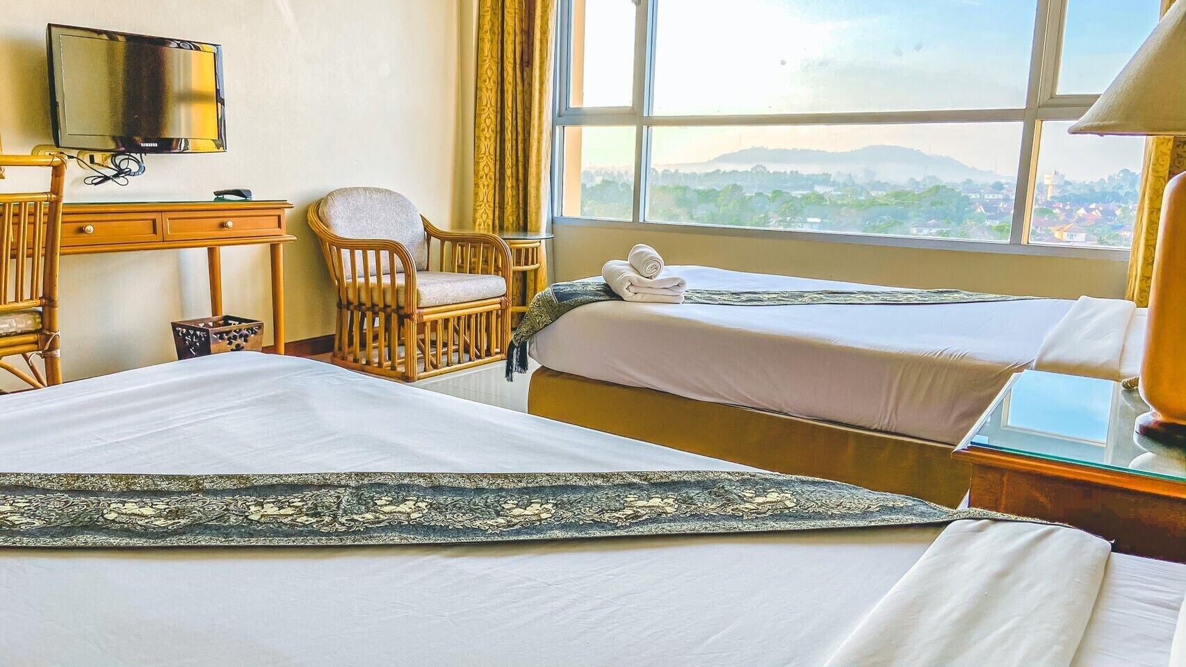 K Park Grand Hotel Sha Plus Certified Surat Thani Ngoại thất bức ảnh