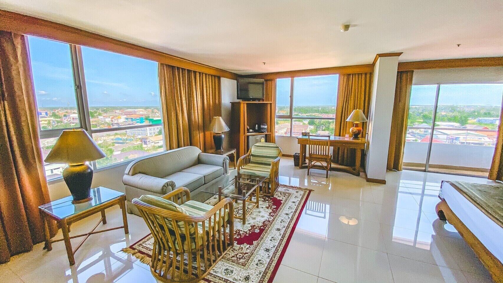 K Park Grand Hotel Sha Plus Certified Surat Thani Ngoại thất bức ảnh